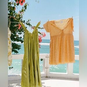 The lullaby club orange tie front dress